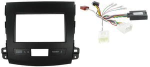 CTKMT01 DOUBLE DIN FITTING KIT FOR MITSUBISHI  OUTLANDER - 2007> AMPLIFIED VEHICLES - SAFE'N'SOUND